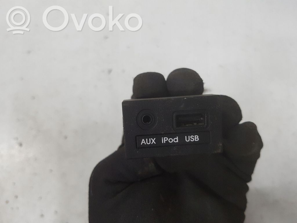 USB-pistokeliitin   961201P200