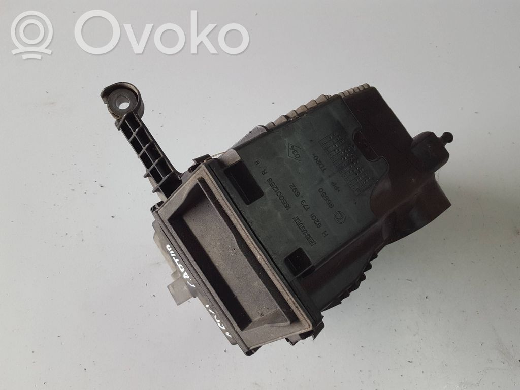 Air filter box   165001258,8201173592