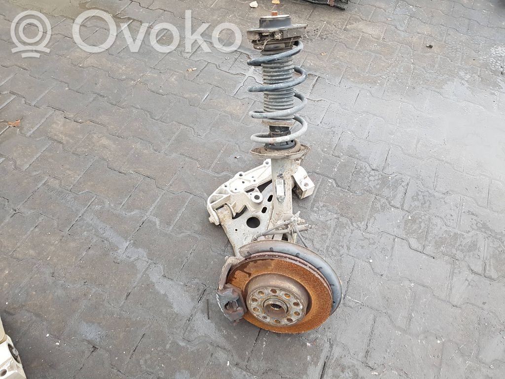 Front wheel hub spindle knuckle