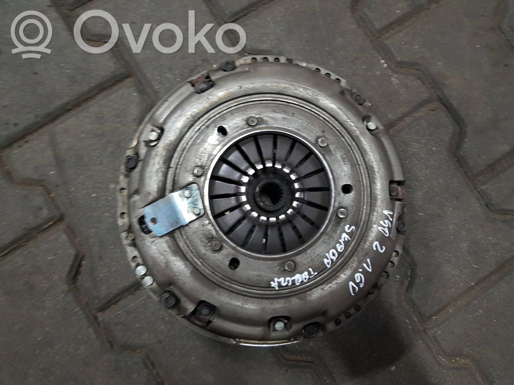 Dual mass flywheel