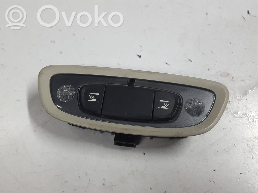 Volvo V40 Rear seat light 