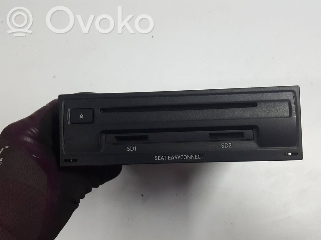 Seat Ibiza IV (6J,6P) Radio/GPS head unit trim 