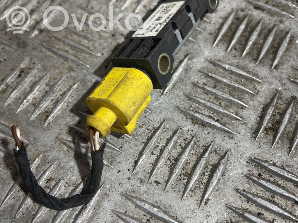 Audi A6 S6 C5 4B Czujnik uderzenia Airbag 