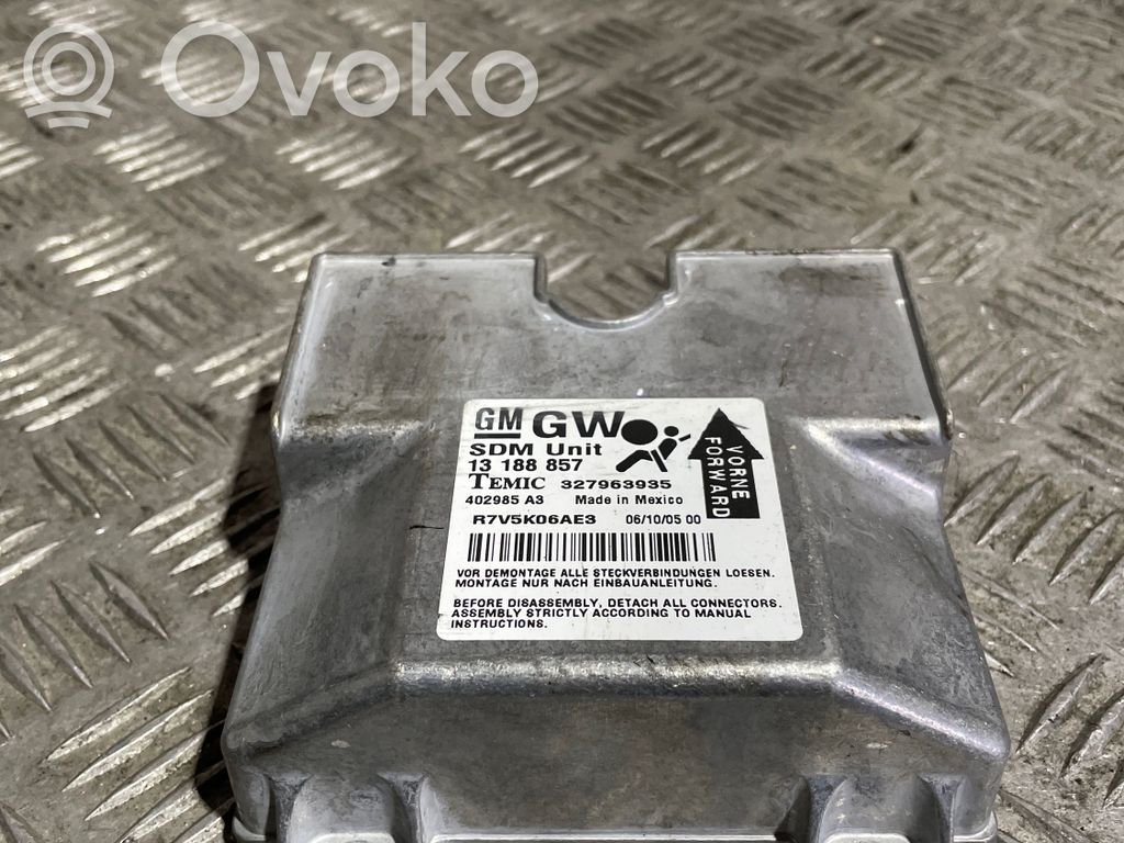 Opel Astra H Airbag control unit/module 