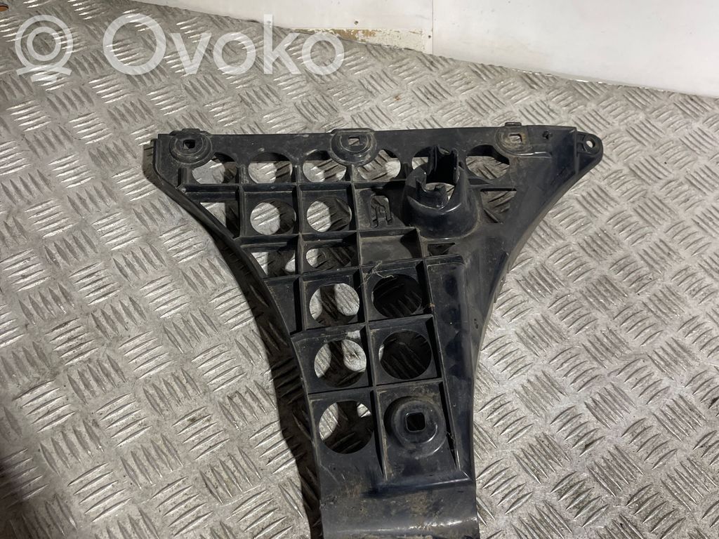 BMW 5 E60 E61 Galinis laikiklis bamperio 