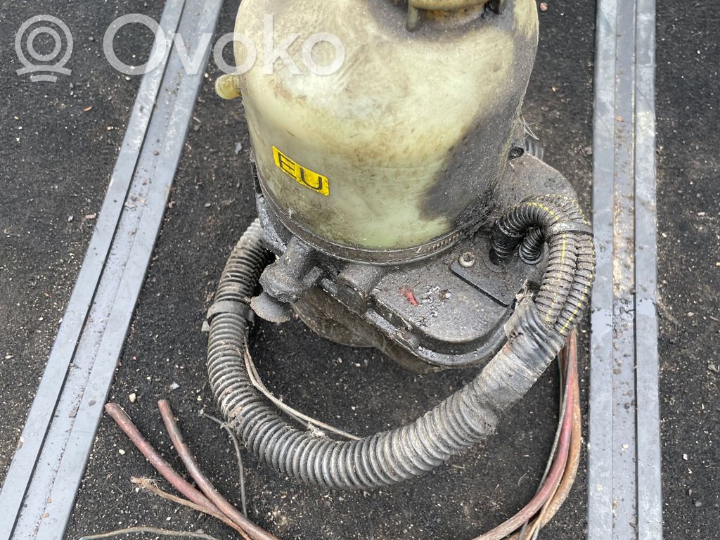 Opel Astra G Power steering pump 
