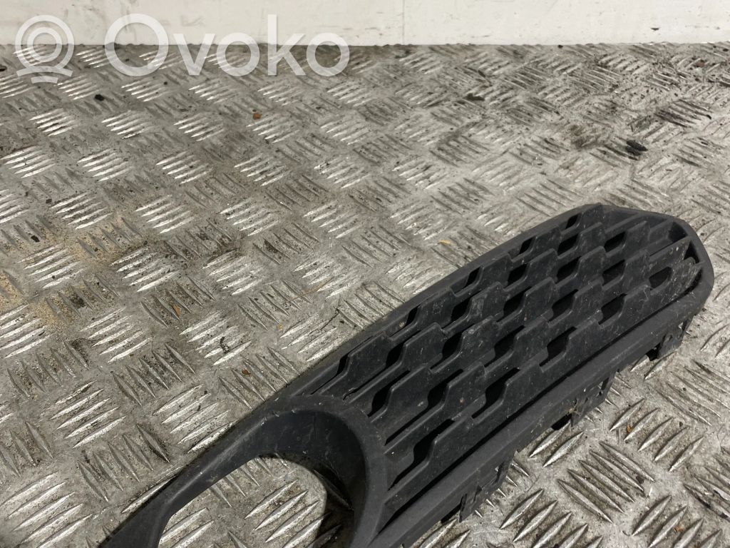 BMW 1 F20 F21 Priešrūkinio žibinto apdaila/ grotelės 