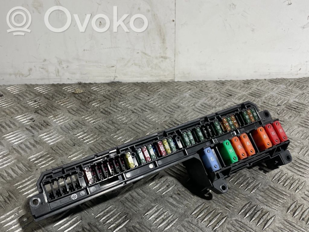 BMW 5 E60 E61 Fuse module 