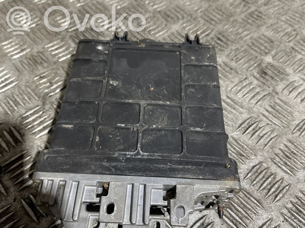 Audi 80 90 S2 B4 Engine control unit/module 