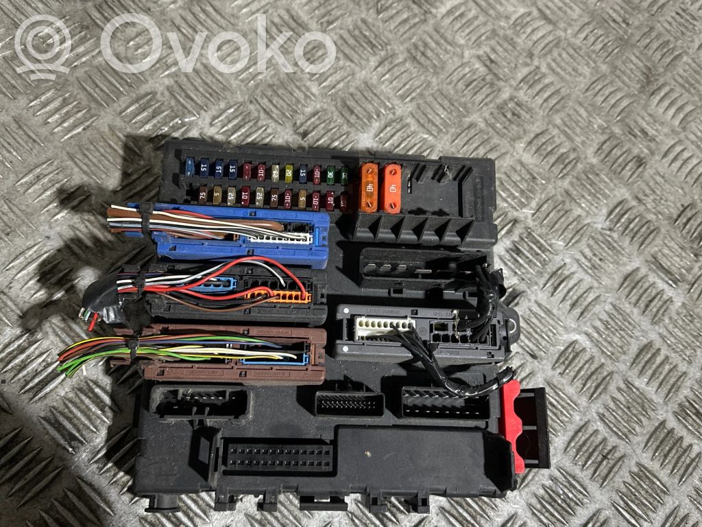 Opel Signum Módulo de fusible 