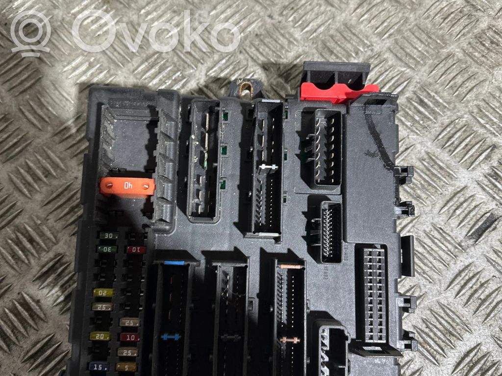 Opel Vectra C Module de fusibles 