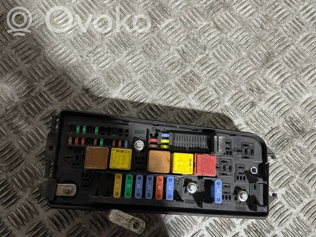 Opel Vectra C Módulo de fusible 