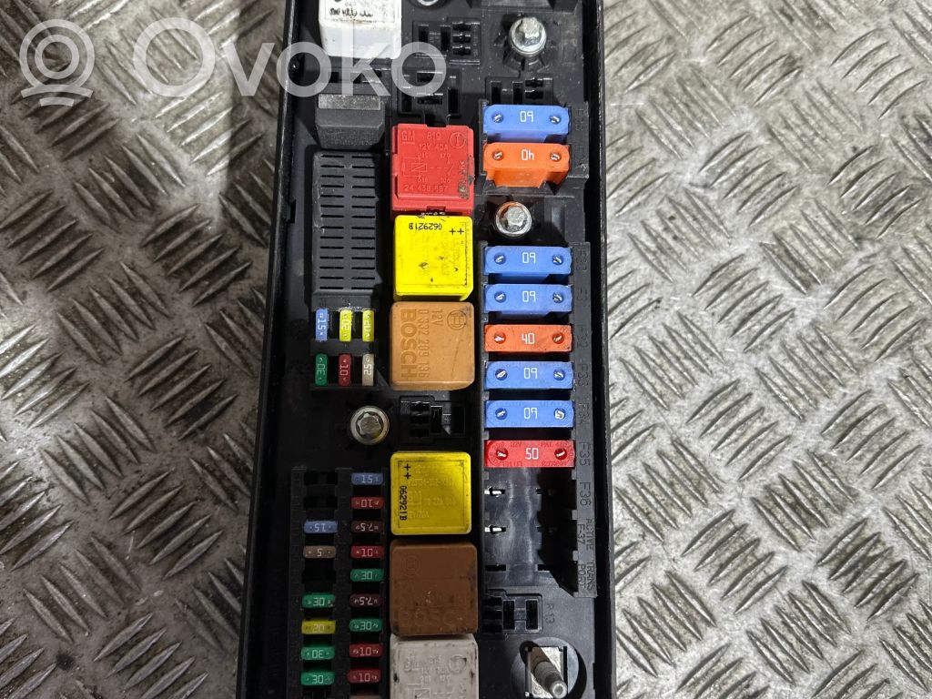 Opel Corsa D Sulakemoduuli 