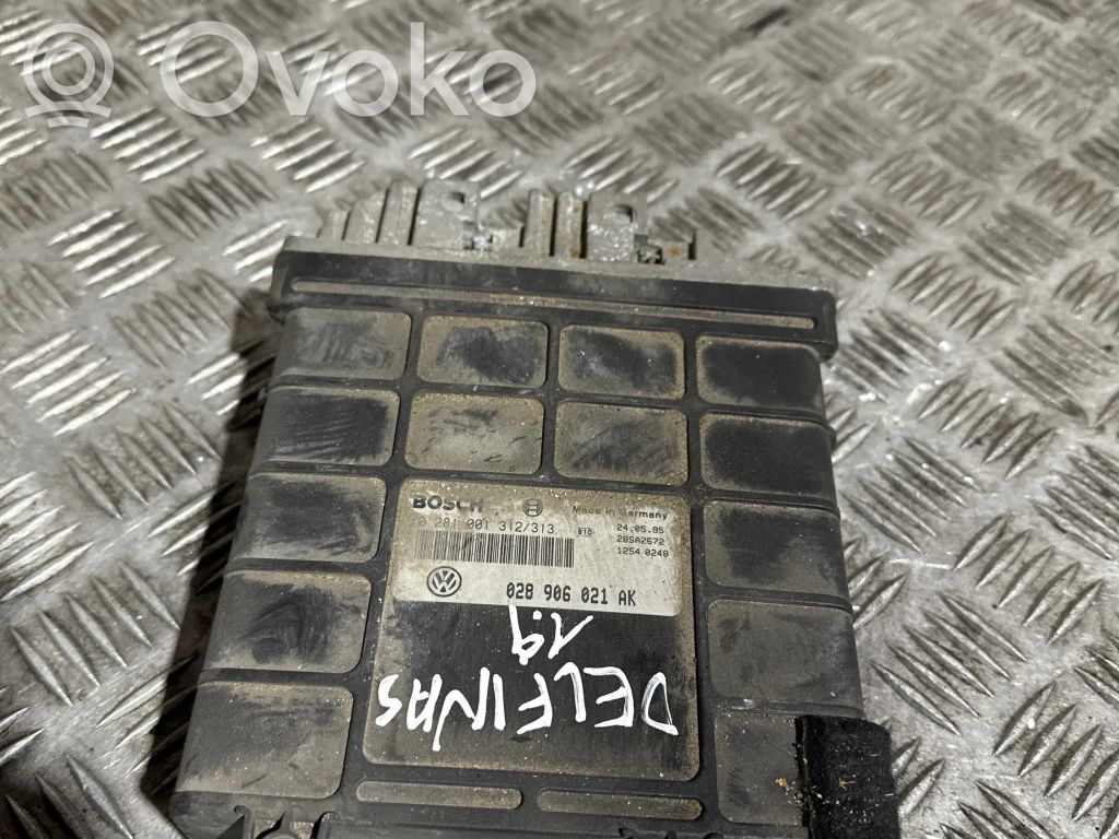 Audi 80 90 S2 B4 Engine control unit/module 