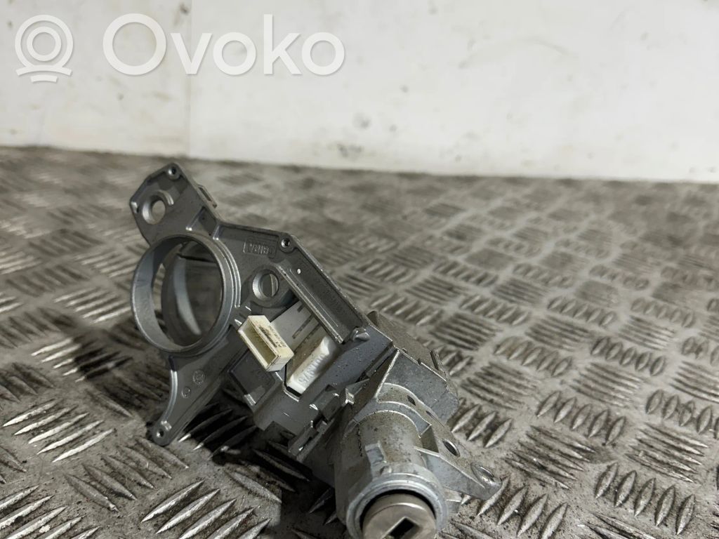 Opel Astra H Vairo užraktas 