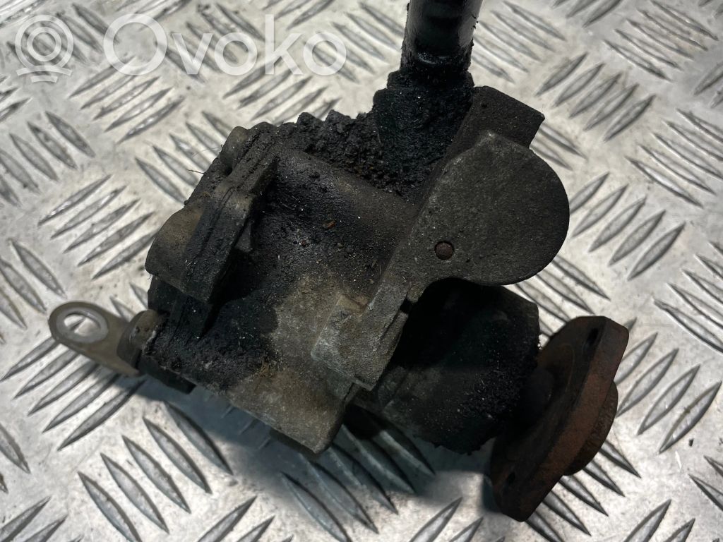 BMW X1 E84 Power steering pump 