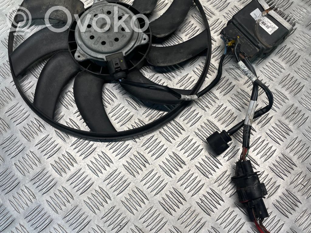 Audi A7 S7 4G Elektryczny wentylator chłodnicy 