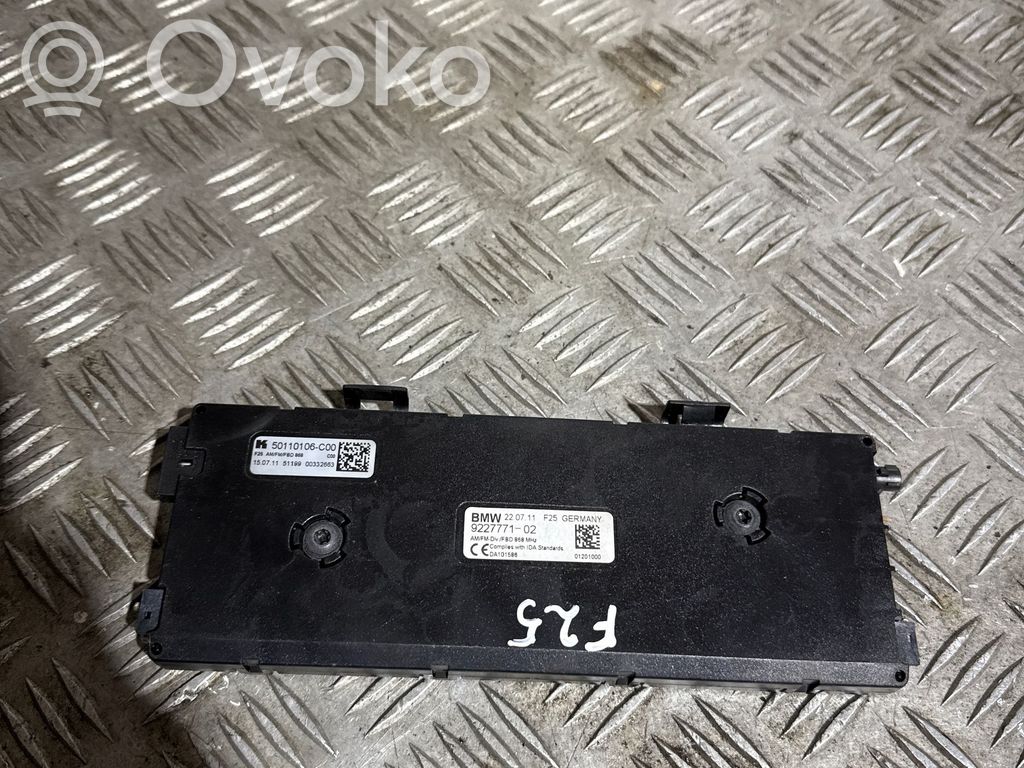 BMW X3 F25 Aerial antenna amplifier 