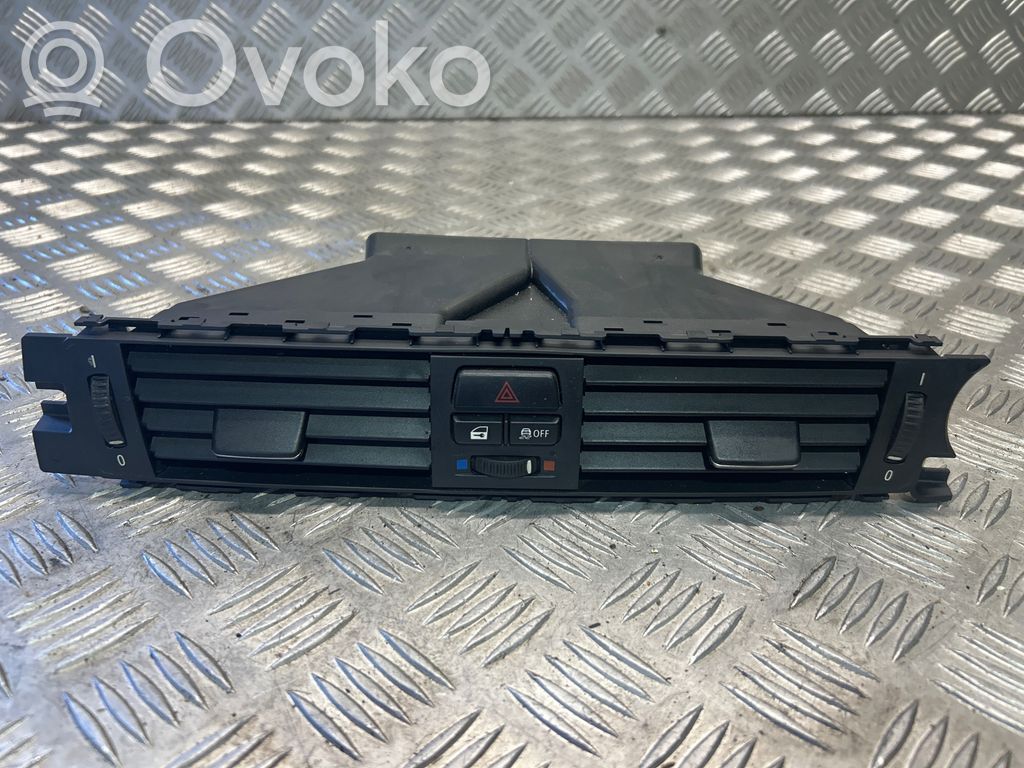 BMW 3 E92 E93 Centrinės oro grotelės 