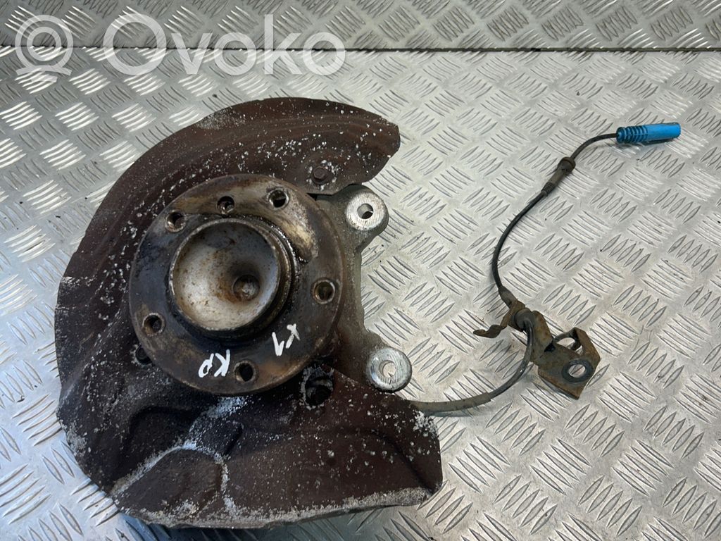 BMW X1 E84 Priekšējā riteņa rumbas vārpstas šarnīrs (stupica, capfa) 