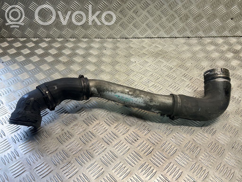 Intercooler hose/pipe   7788592
