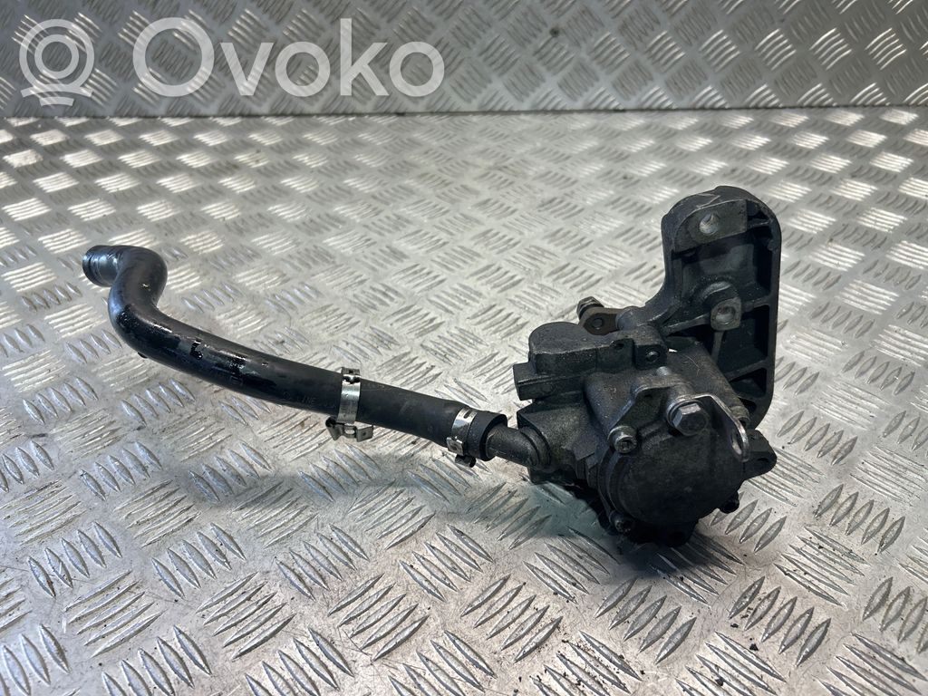 BMW 3 E90 E91 Vairo stiprintuvo siurblys 
