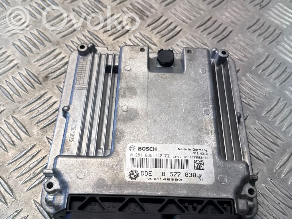 BMW 5 F10 F11 Engine control unit/module 