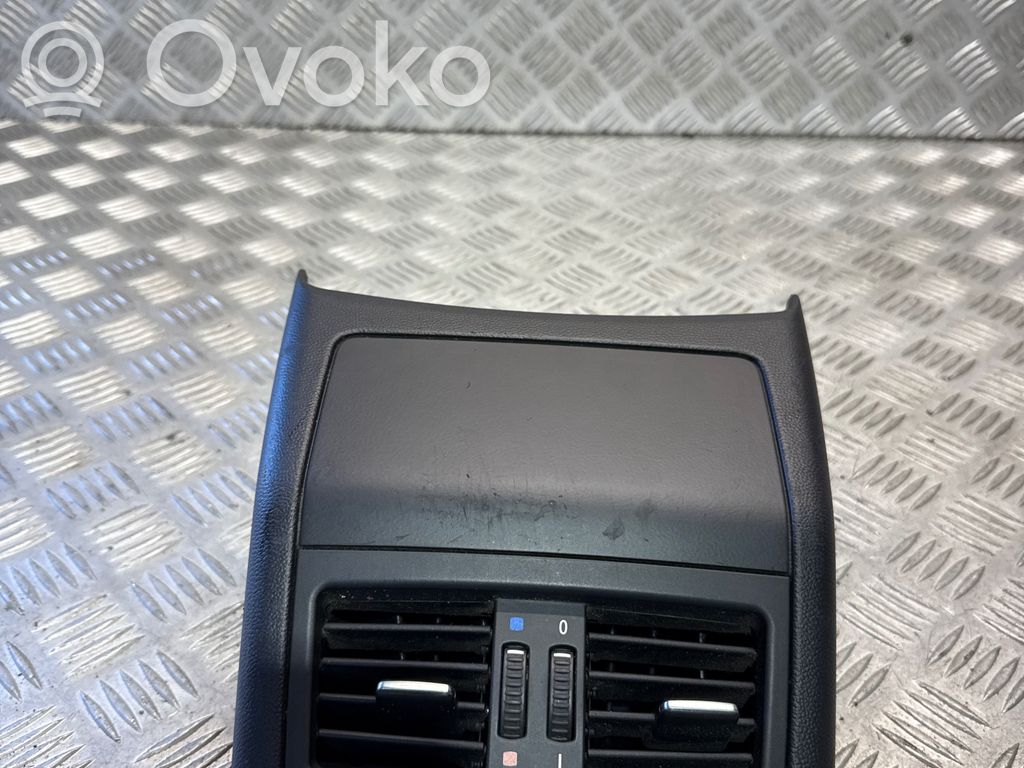 BMW 3 E90 E91 Rear air vent grill 