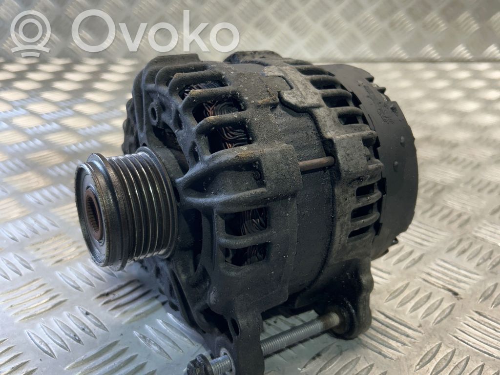Audi A4 S4 B8 8K Ģenerators 