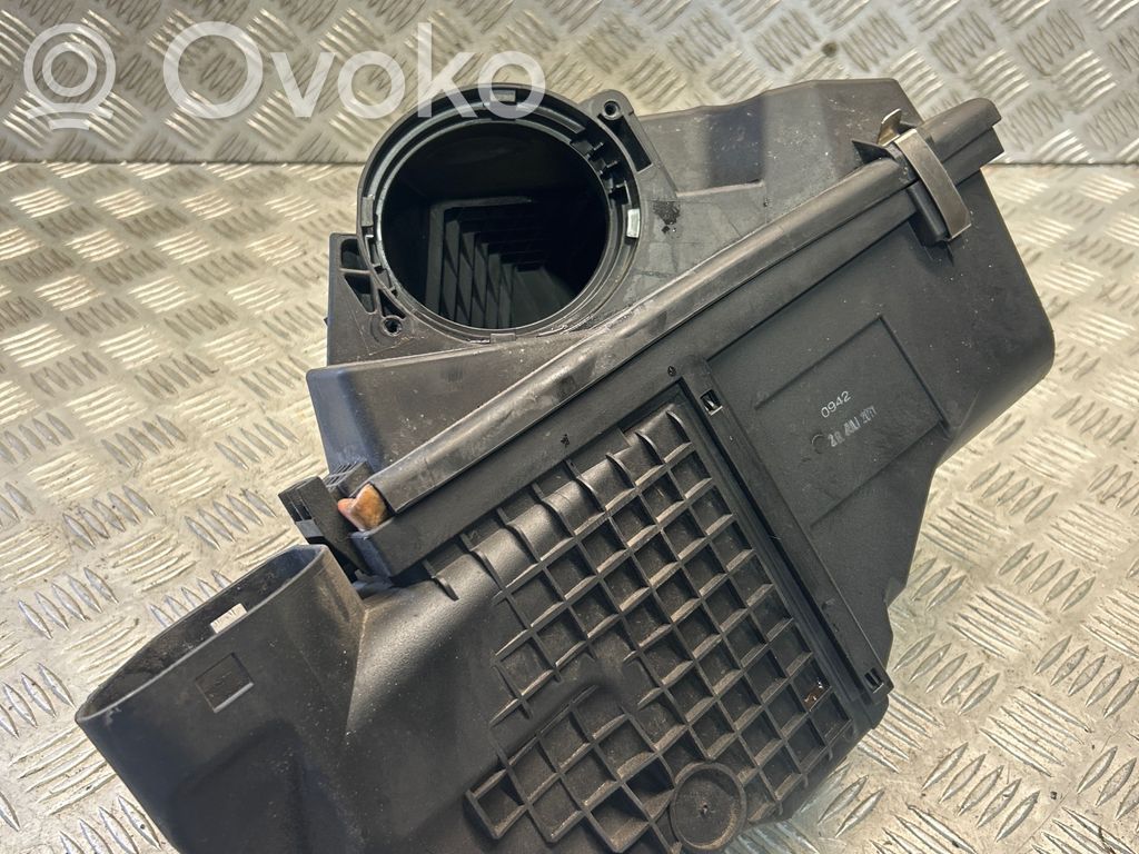 BMW 3 E90 E91 Air filter box 