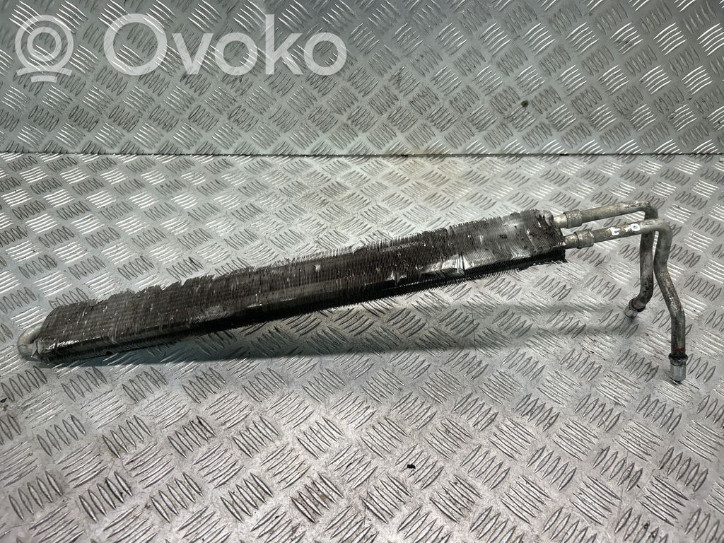 BMW X5 E70 Vairo stiprintuvo radiatorius 
