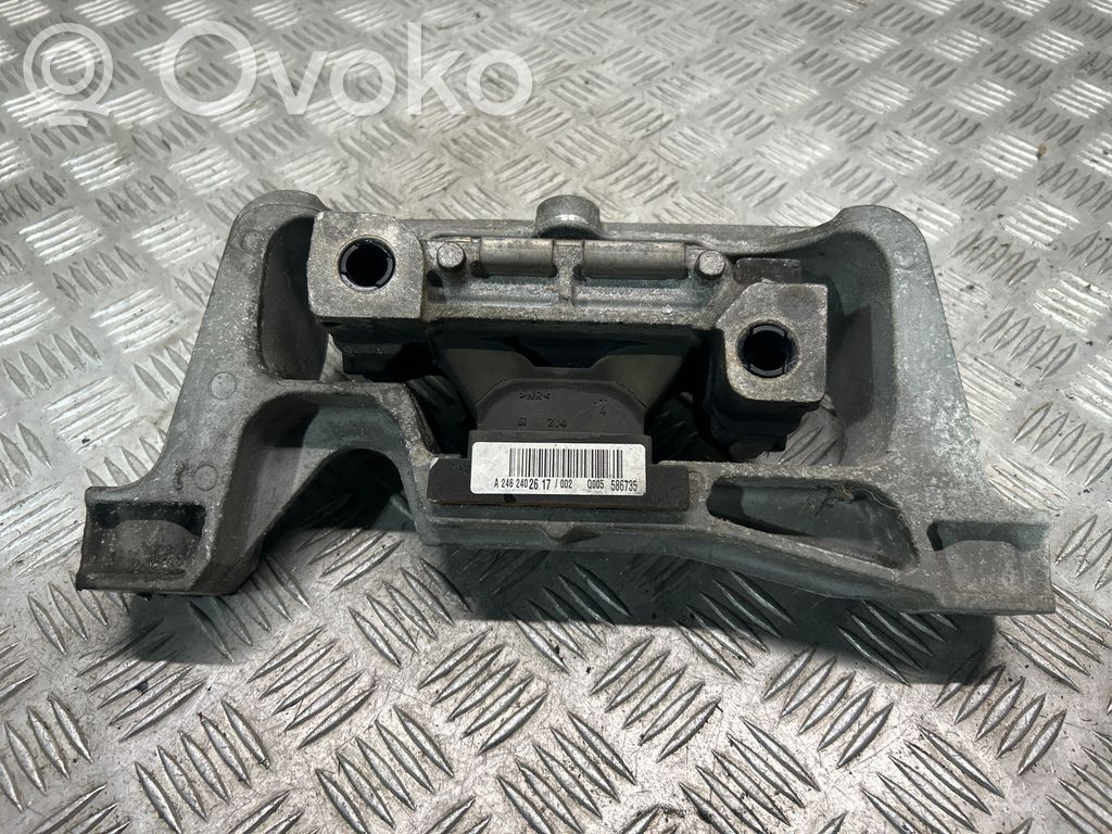 Mercedes-Benz A W176 Engine mount bracket 