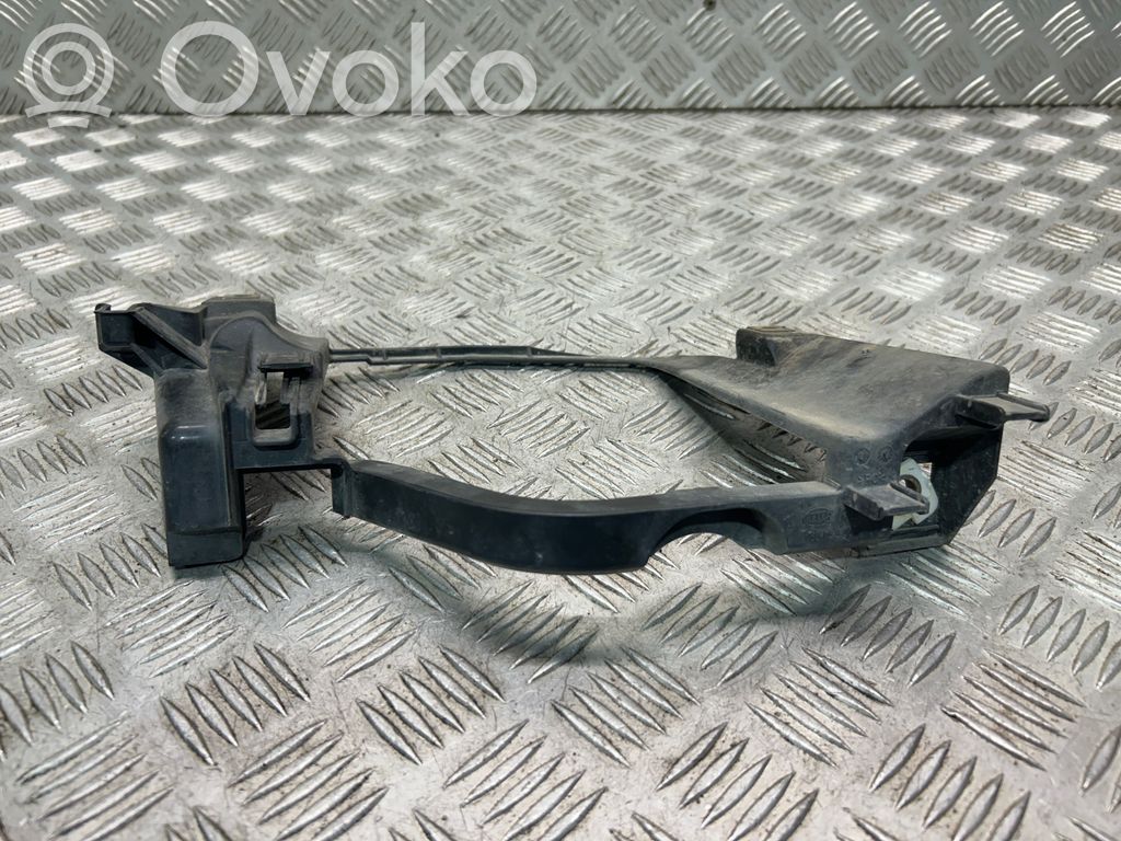 BMW 5 E60 E61 Headlight/headlamp mounting bracket 