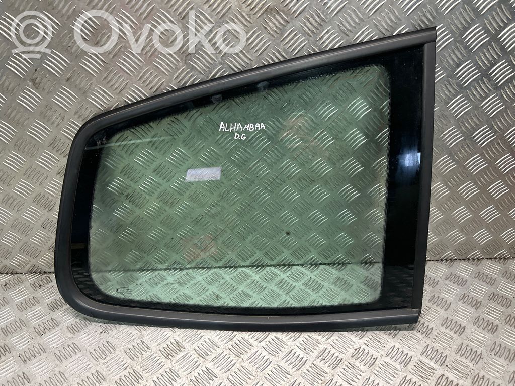 Seat Alhambra (Mk2) Szyba karoseryjna tylna 