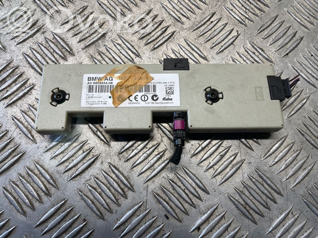 BMW 3 E90 E91 Antenos stiprintuvas 