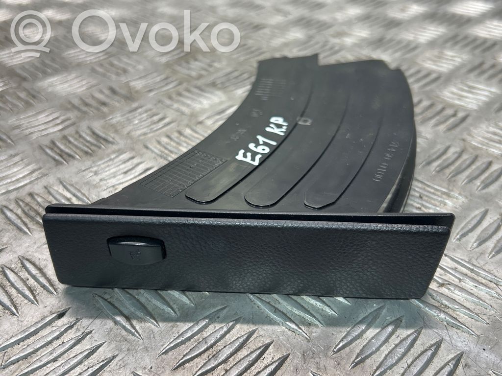 BMW 5 E60 E61 Cup holder 