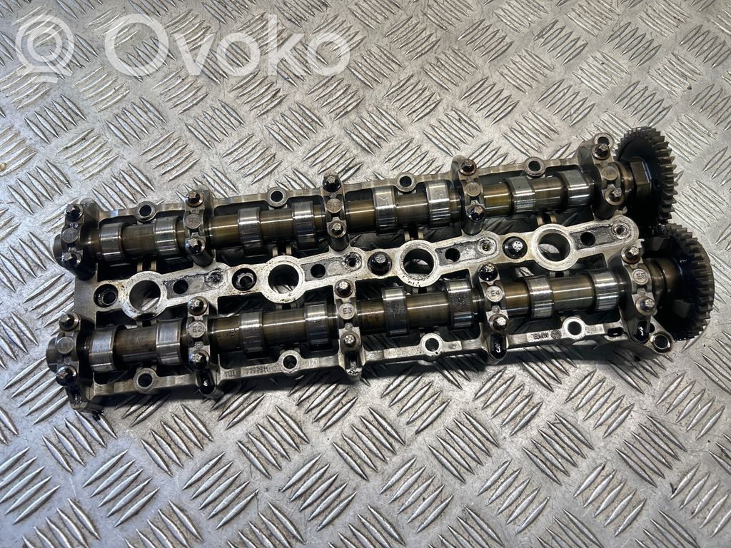 BMW 3 E90 E91 Camshaft holder bracket 