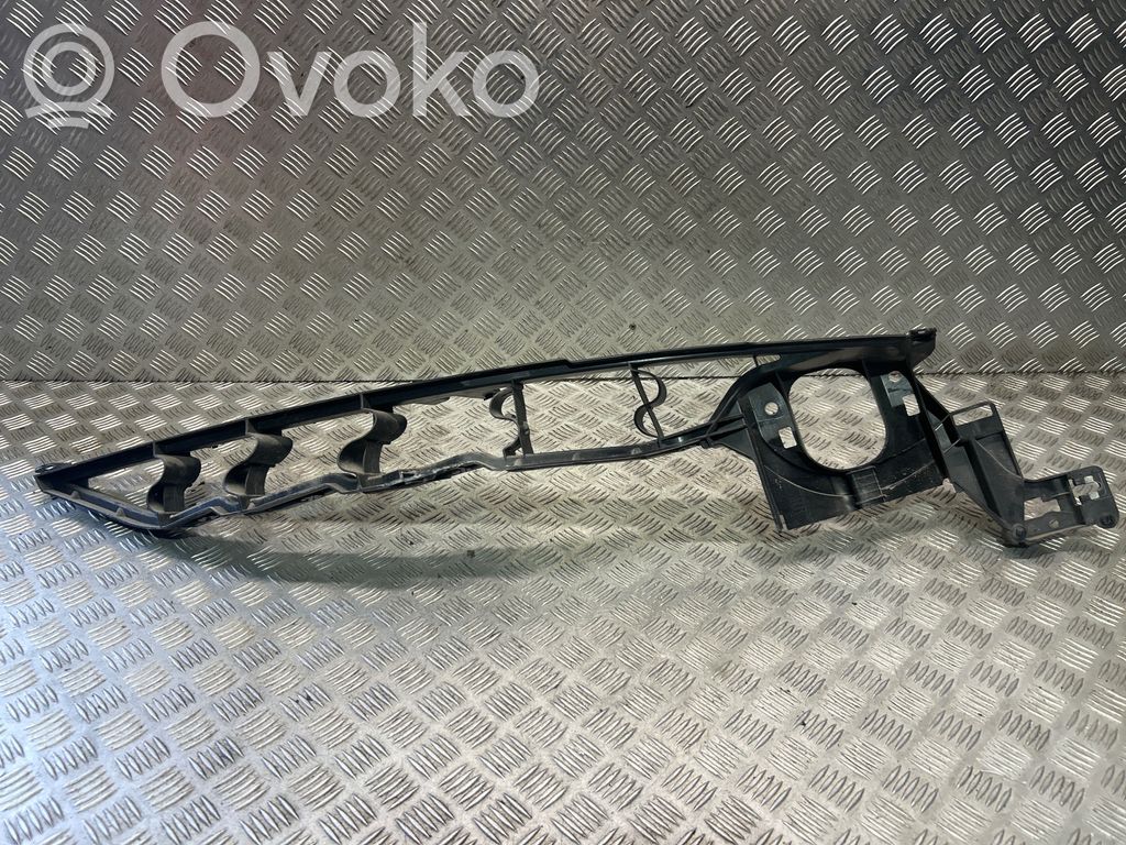 Fender mounting bracket   7157990