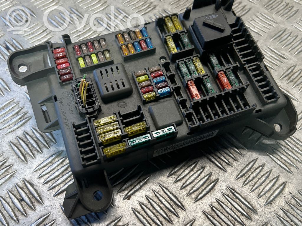 Fuse module   6931687