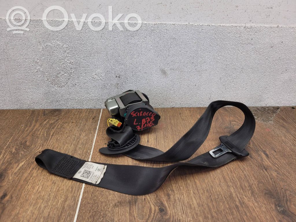 Volkswagen Scirocco Front seatbelt 