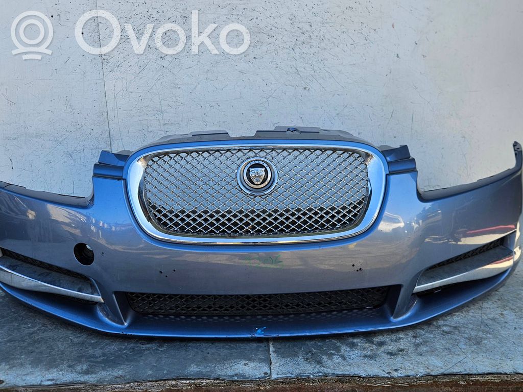 Jaguar XF Zderzak przedni 