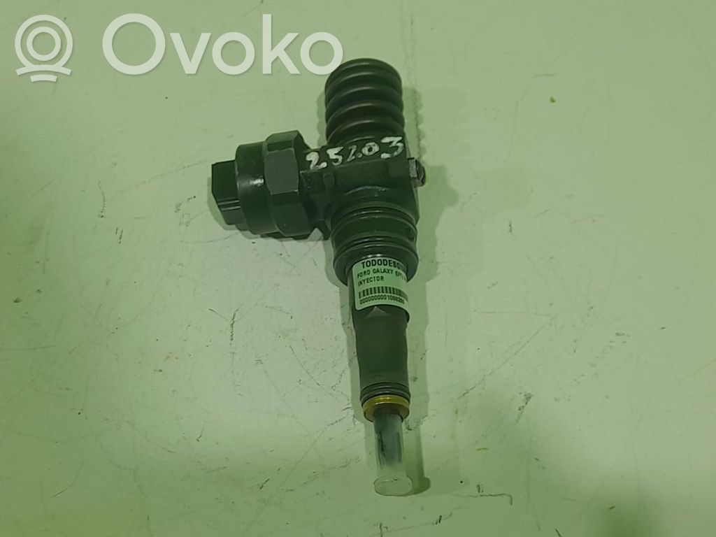 Inyector de combustible   038130073F