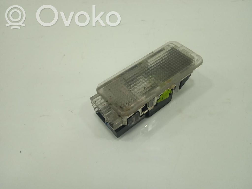 Peugeot 208 I Number plate light 