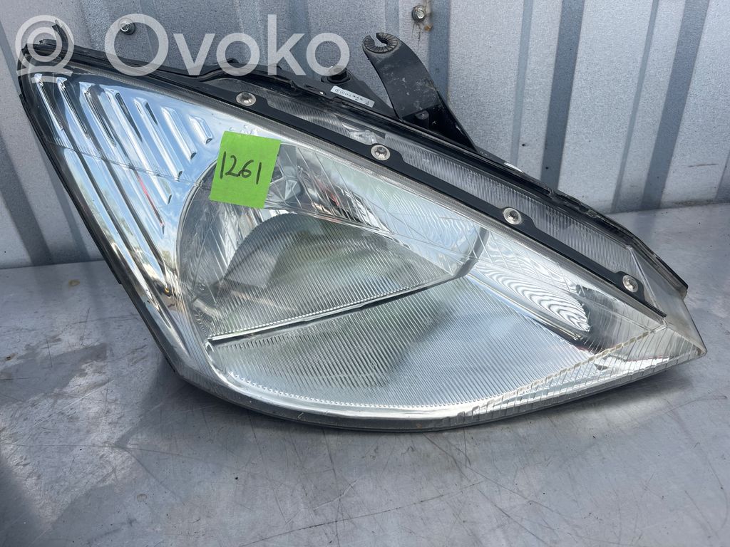 Ford Focus Phare frontale 