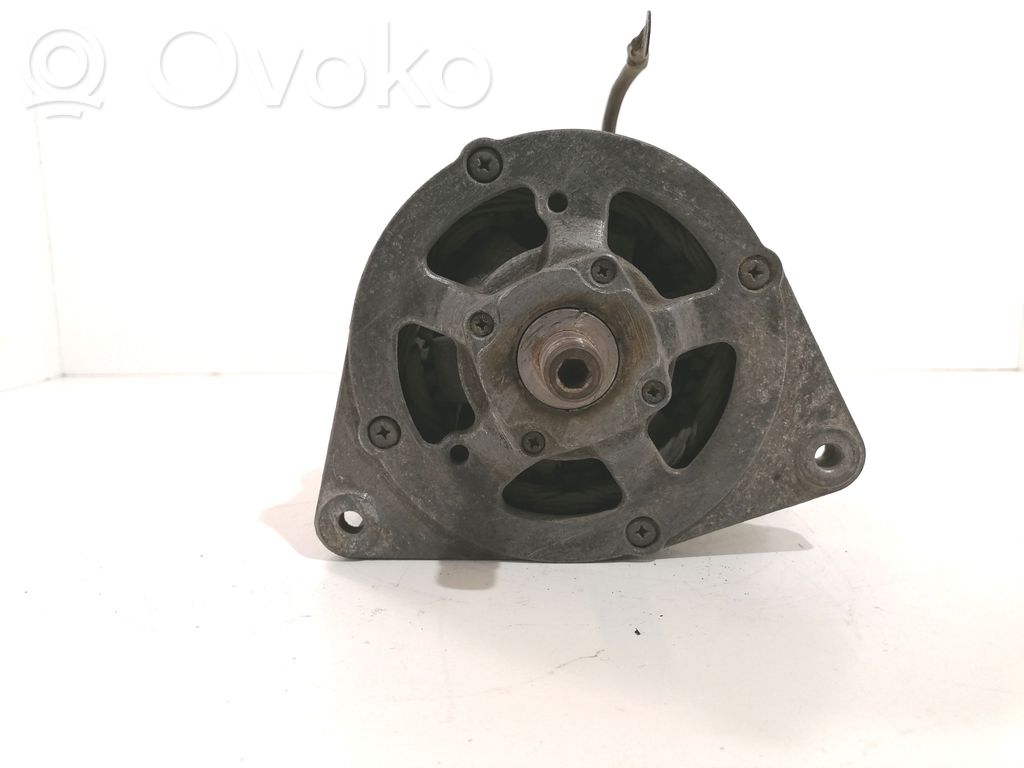 BMW 3 E36 Ģenerators 