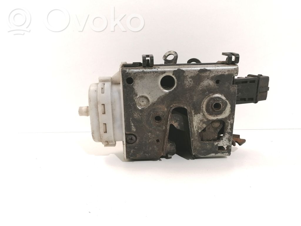 Audi A6 S6 C4 4A Front door lock 