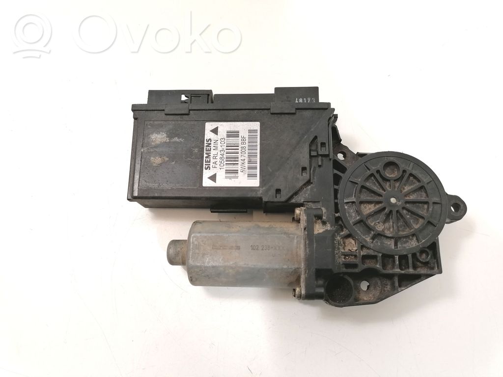 Silnik regulatora szyby drzwi przednich   105843103,5WK47008BBF,0130821764