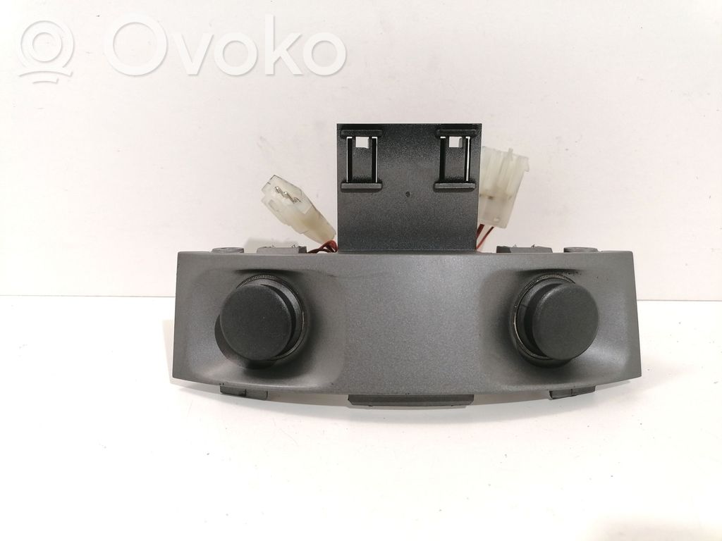 BMW 7 E65 E66 Cigarette lighter rear 