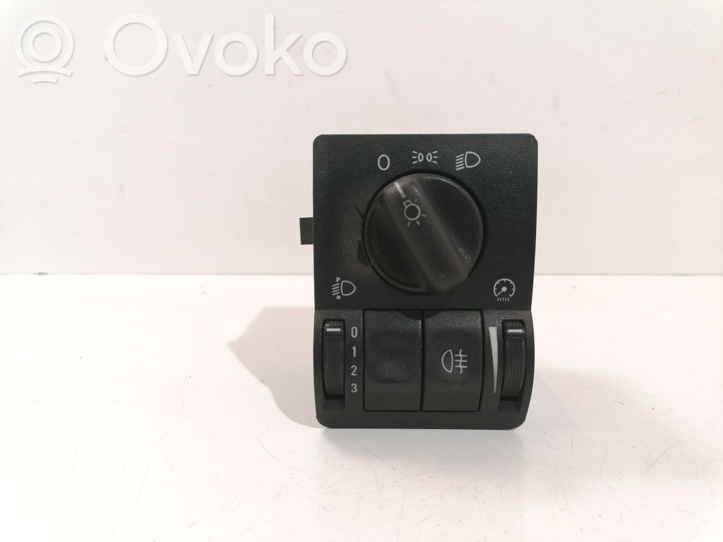 Opel Astra G Light switch 