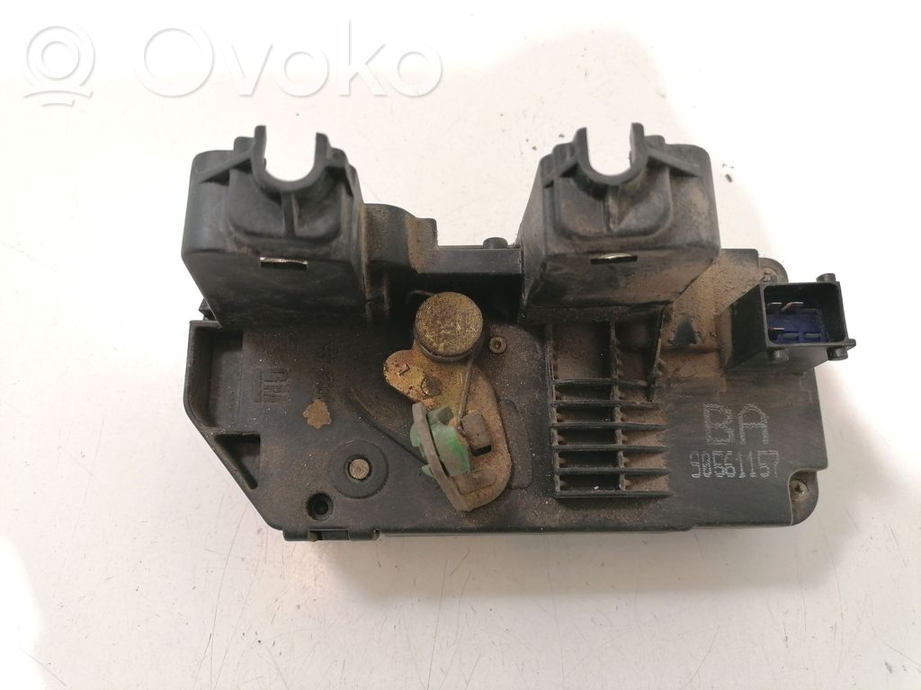 Opel Astra G Takaoven lukko 